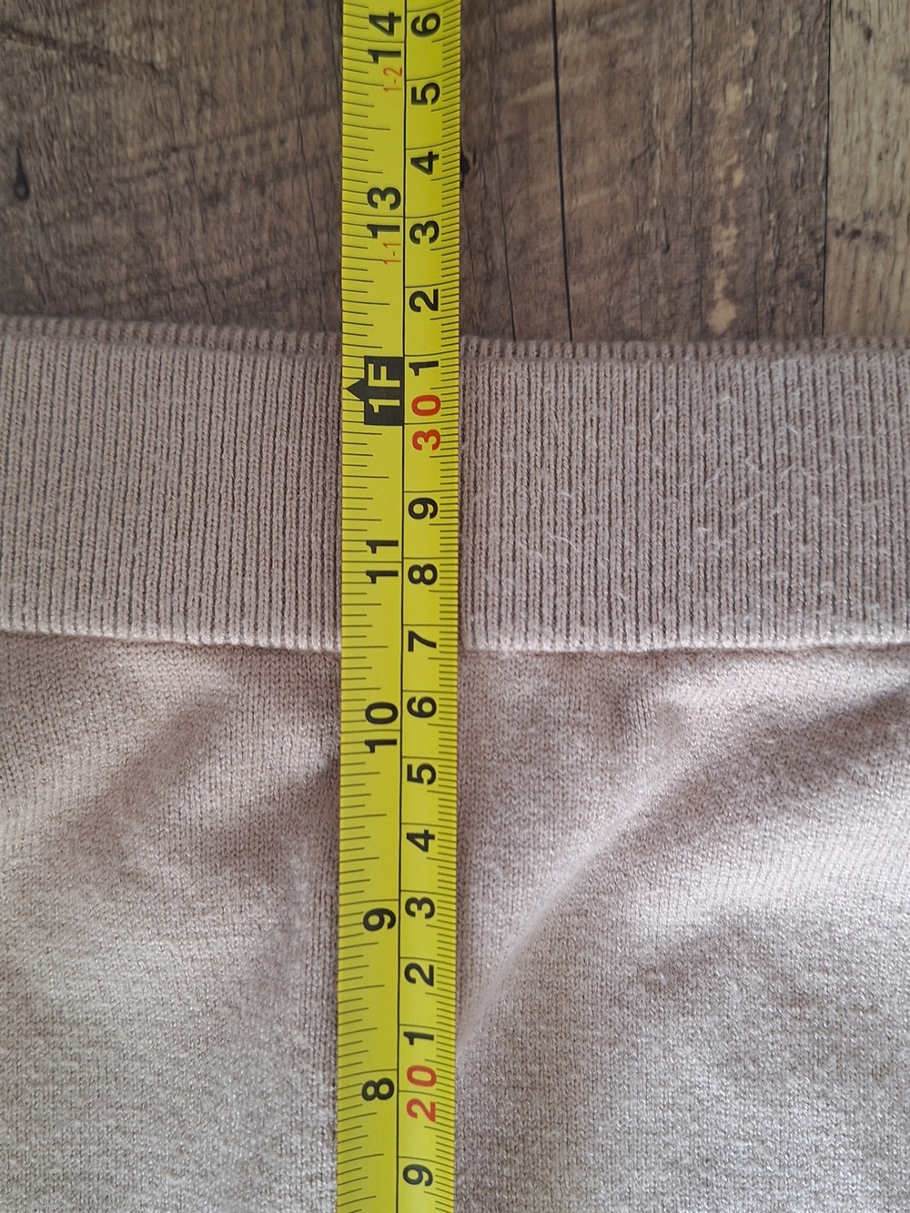 Women's Beige Knit Jogger Pants Size L Relaxed Fit Pleated Front Tapered - Picture 5 of 8